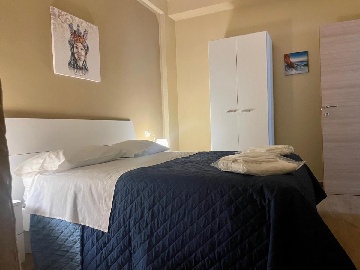 陶尔米纳Casa Del Sole别墅 外观 照片